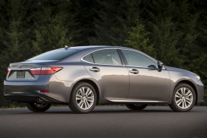 2015_Lexus_ES_350_4dr_Sedan_35L_6cyl_6A_3955555