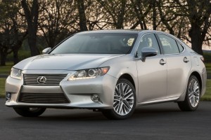 2015_Lexus_ES_350_4dr_Sedan_35L_6cyl_6A_3955556